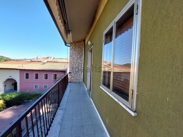 Appartamento in vendita a Domegliara, Sant'ambrogio Di