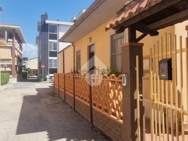 Appartamento in vendita a Campo Boario, Latina