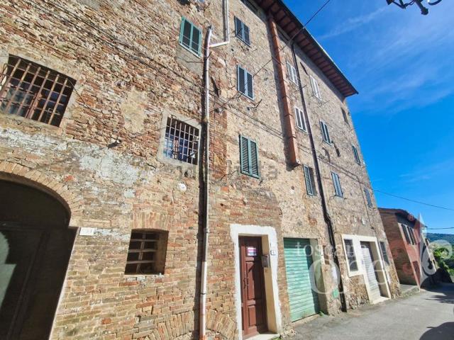 Appartamento in vendita a Monticiano, Siena