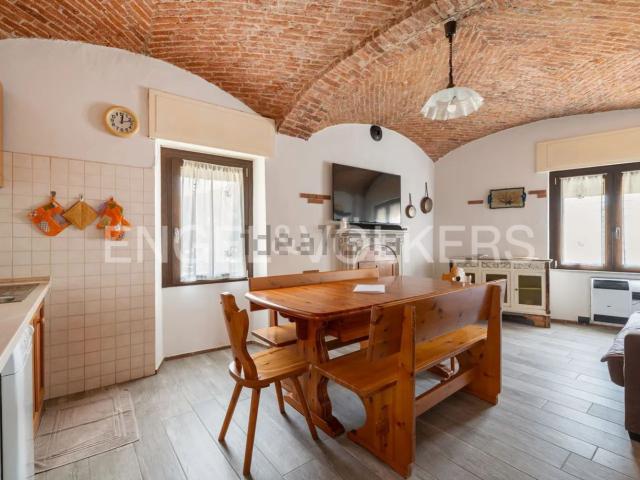 Appartamento in vendita a Gargallo, Novara