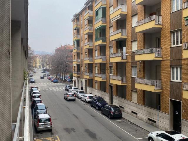 Appartamento in vendita a Pinerolo, Torino