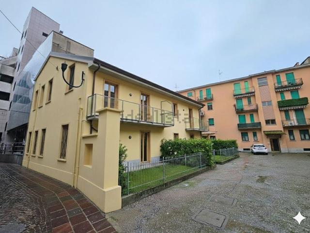 Appartamento in vendita a Melzo, Lombardia