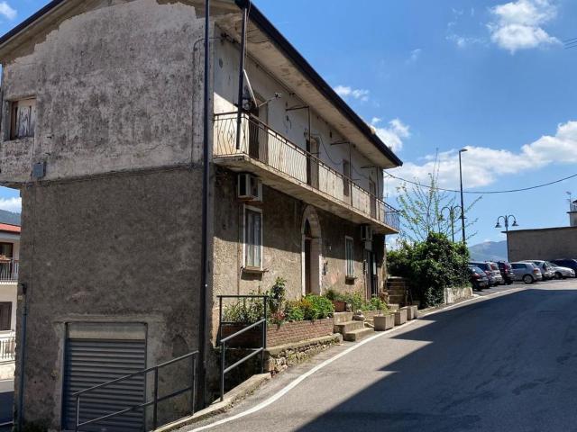 Appartamento in vendita a Trentinara, Campania