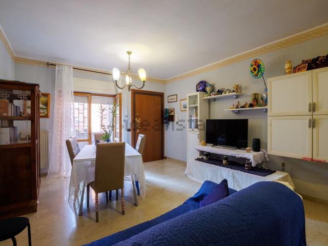 Appartamento in vendita a Osteria del Curato, Roma Capitale