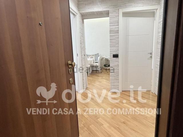 Appartamento in vendita a Regina Pacis, Monza