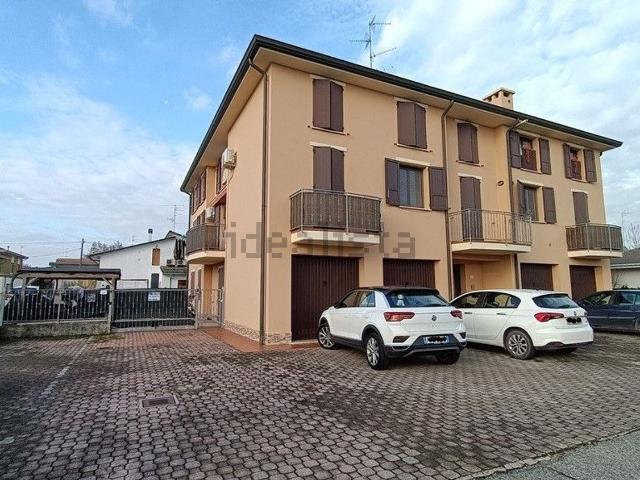 Appartamento in vendita a Moglia, Lombardia