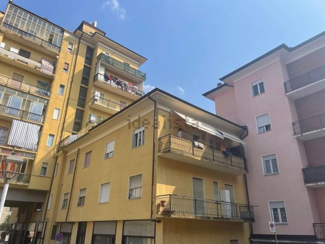 Appartamento in vendita a Verzuolo, Piemonte