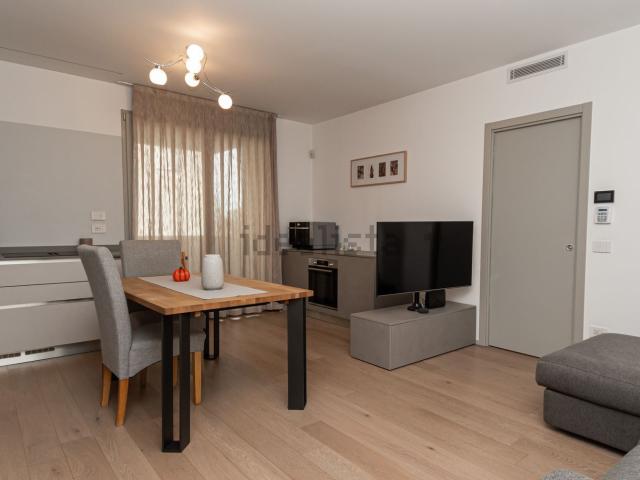 Appartamento in vendita a Lanzago, Silea