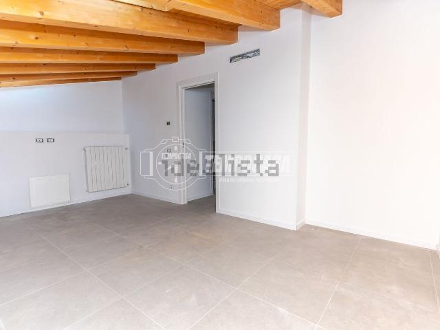 Appartamento in vendita a Foresto Sparso, Lombardia