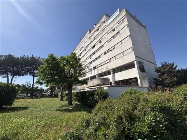 Appartamento in vendita a Spinaceto, Roma Capitale