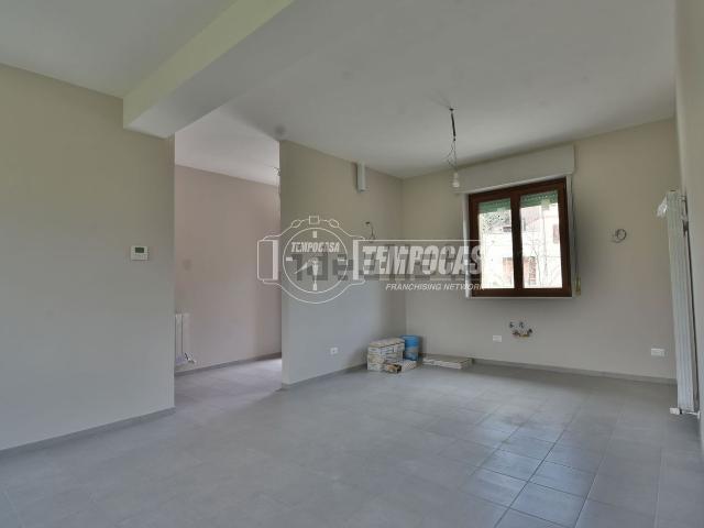 Appartamento in vendita a Marche, Macerata