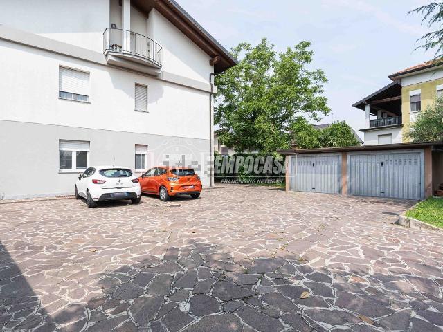 Appartamento in vendita a Robbiano, Giussano
