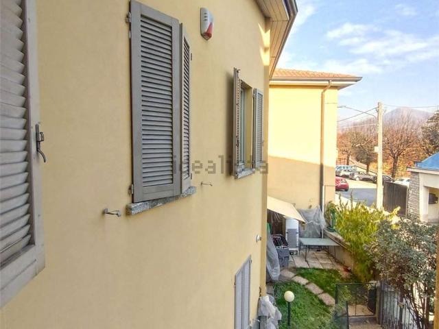 Appartamento in vendita a Buccinigo, Erba