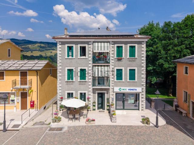 Appartamento in vendita a Erbezzo, Veneto