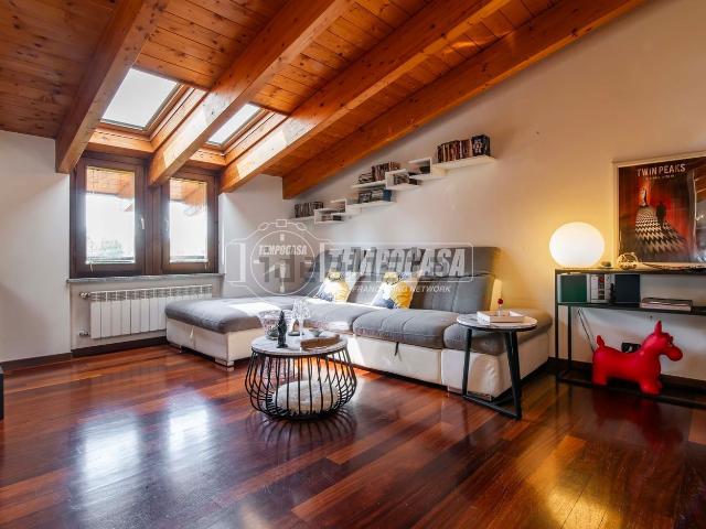 Appartamento in vendita a Volta-Prealpi, Saronno