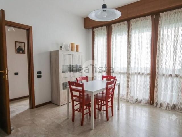 Appartamento in vendita a Sovico, Lombardia