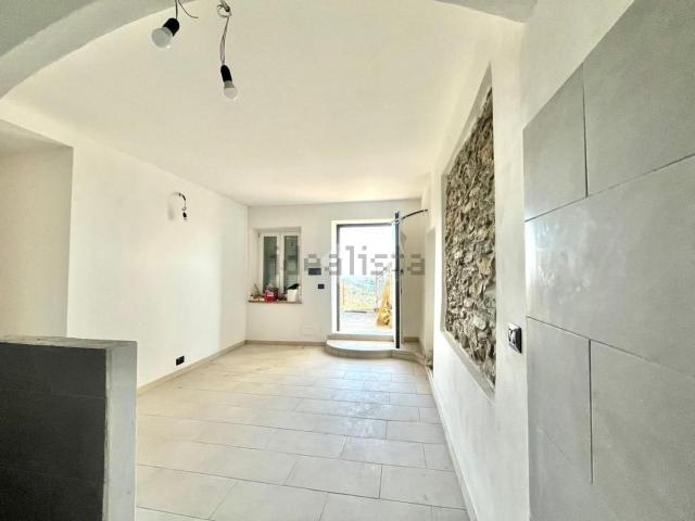Appartamento in vendita a Unione di comuni Montana Lunigiana, Podenzana