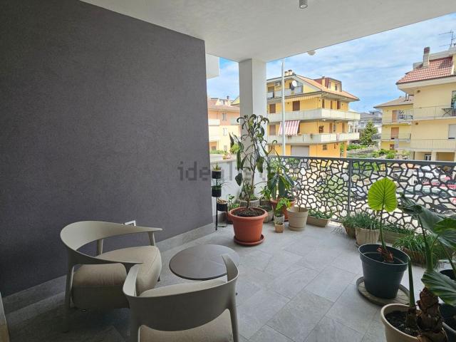 Appartamento in vendita a Sentina, Marche