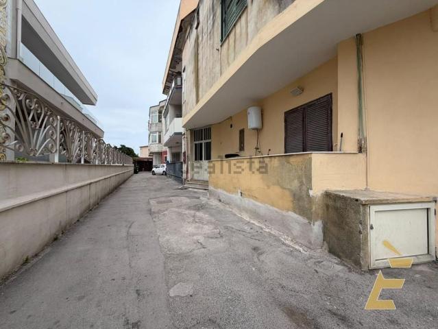 Appartamento in vendita a Pozzuoli, Campania