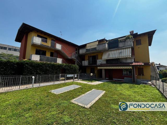 Appartamento in vendita a Carobbio Degli Angeli, Lombardia