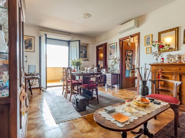 Appartamento in vendita a Monza, San Lorenzo