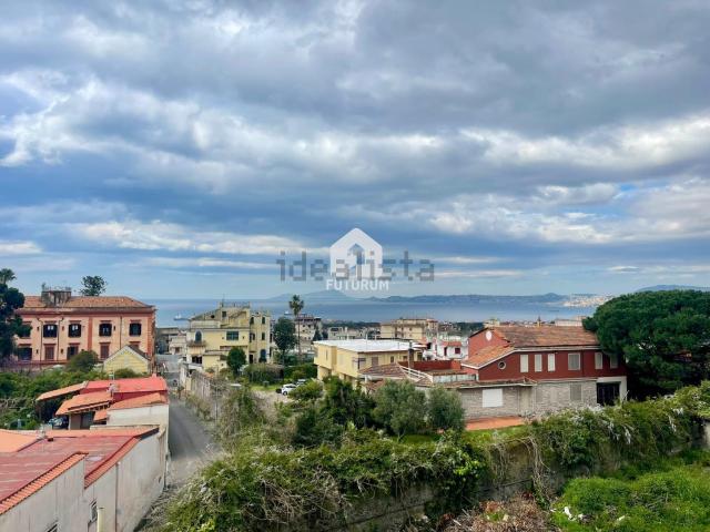 Appartamento in vendita a Ercolano, Campania