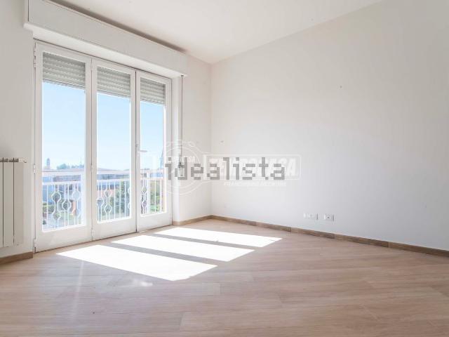 Appartamento in vendita a Gorla Maggiore, Lombardia