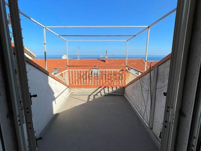 Appartamento in vendita a Santo Stefano Di Camastra, Sicilia