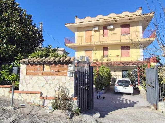 Appartamento in vendita a Villaggio Santa Rosalia, Monreale