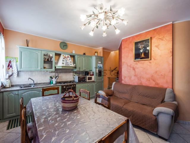 Appartamento in vendita a Tresinaro - Secchia, Re