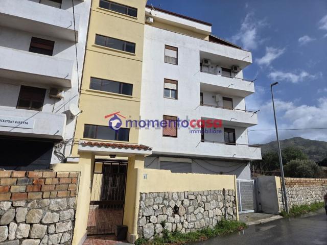 Appartamento in vendita a Calabria, Reggio Calabria