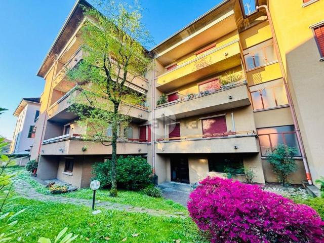 Appartamento in vendita a Cazzaniga, Monza