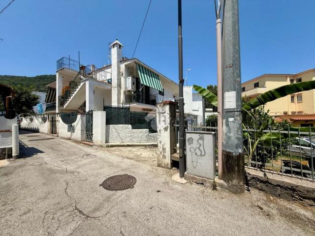 Appartamento in vendita a Ischia, Campania