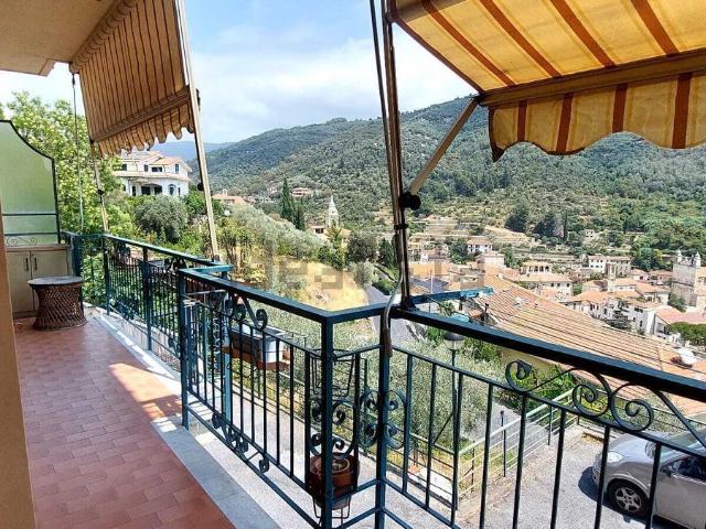 Appartamento in vendita a Dolcedo, Liguria