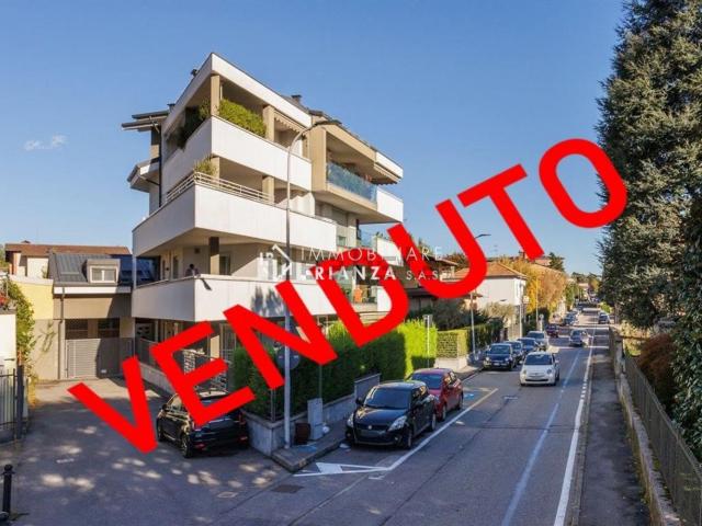 Appartamento in vendita a Usmate Velate, Usmate