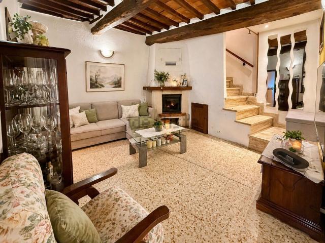 Appartamento in vendita a Castiglione D'orcia, Toscana