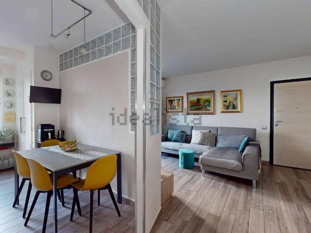 Appartamento in vendita a Lonate Ceppino, Lombardia