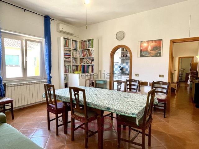 Appartamento in vendita a Cecina, Toscana