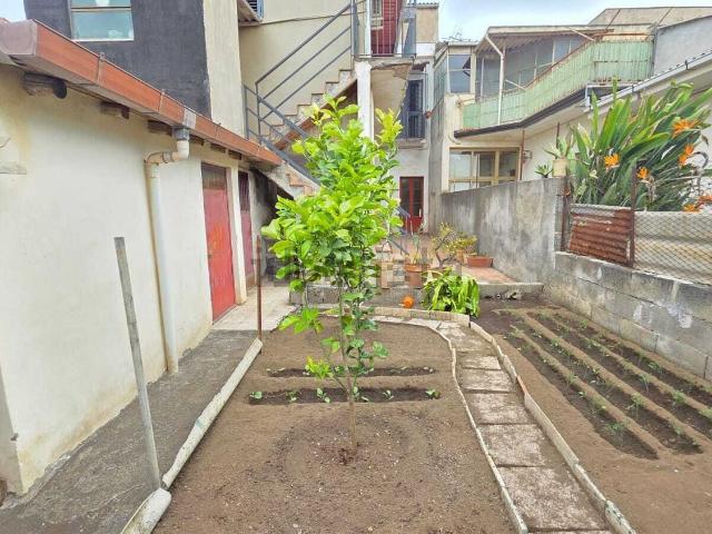 Appartamento in vendita a San Gregorio Di Catania, Sicilia
