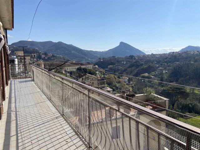 Appartamento in vendita a Casa Davide, Cava De' Tirreni