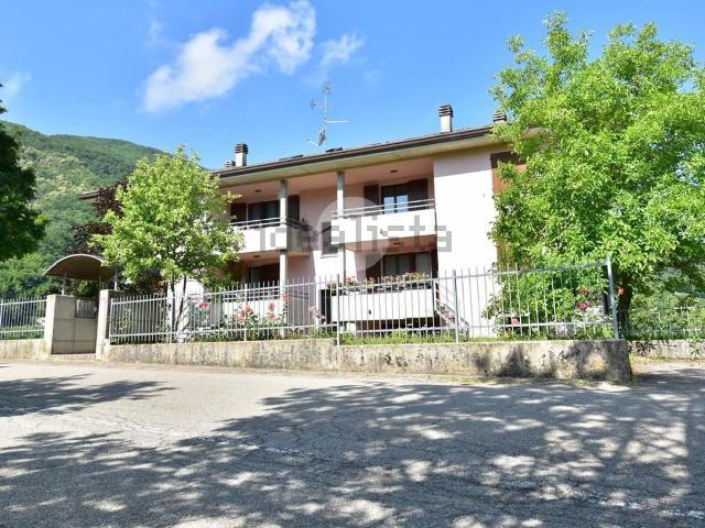 Appartamento in vendita a Calestano, Reggio Emilia
