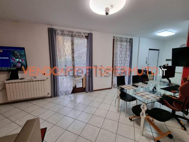Appartamento in vendita a Calvenzano, Lombardia