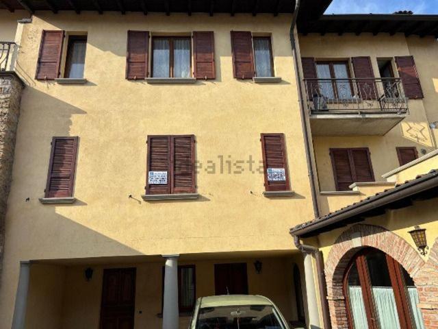 Appartamento in vendita a Cazzano Sant'andrea, Lombardia