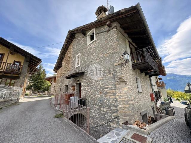 Appartamento in vendita a Saint Pierre, Aosta
