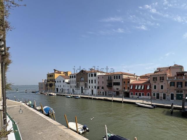 Appartamento in vendita a Venezia-Murano-Burano, Venezia