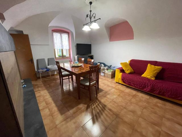 Appartamento in vendita a Dolceacqua, Liguria