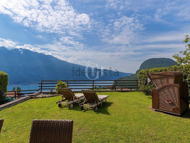 Appartamento in vendita a Comunità Montana Parco Alto Garda bresciano, Tremosine