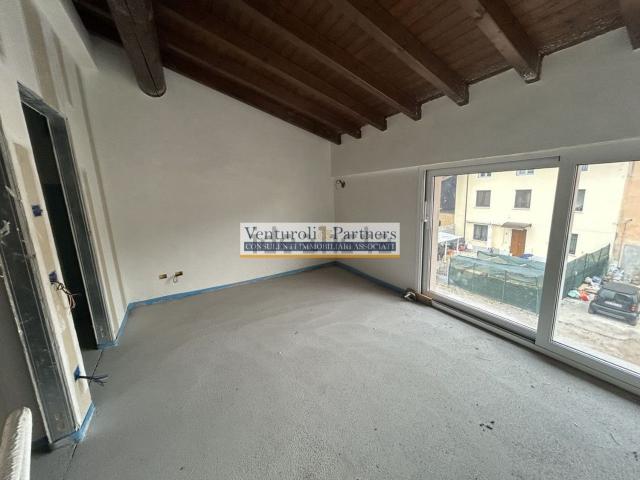 Appartamento in vendita a Lonato, Lombardia