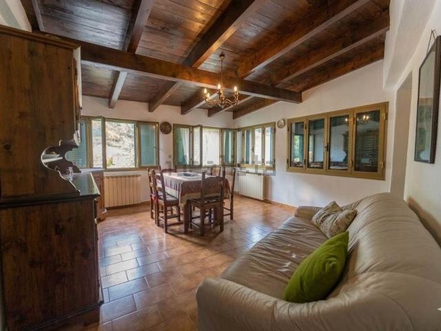 Appartamento in vendita a Rocchetta Nervina, Liguria