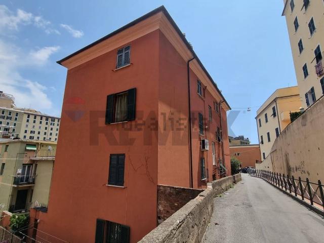Appartamento in vendita a Centro Est, Serra Riccò
